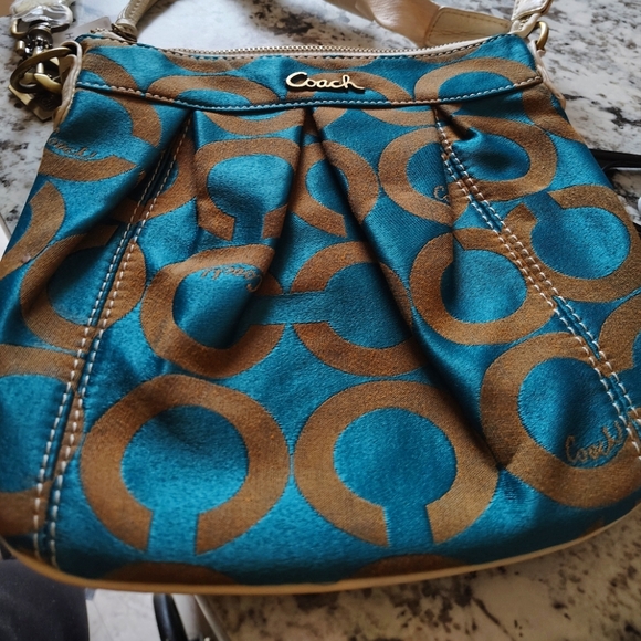 Purse - Picture 1 of 2